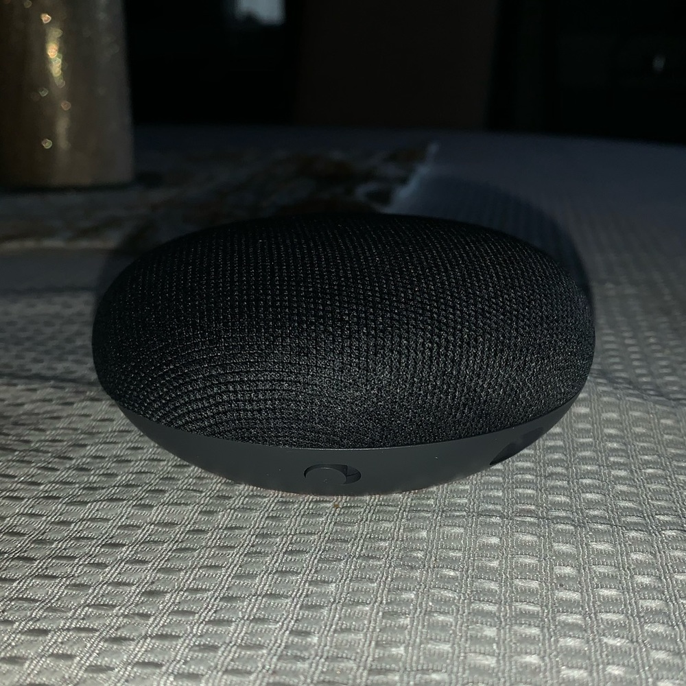 Google Home Mini - Picture 5 of 7